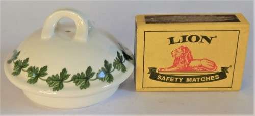 Small Portmeirion `Late Duke Cherry` Tea Pot