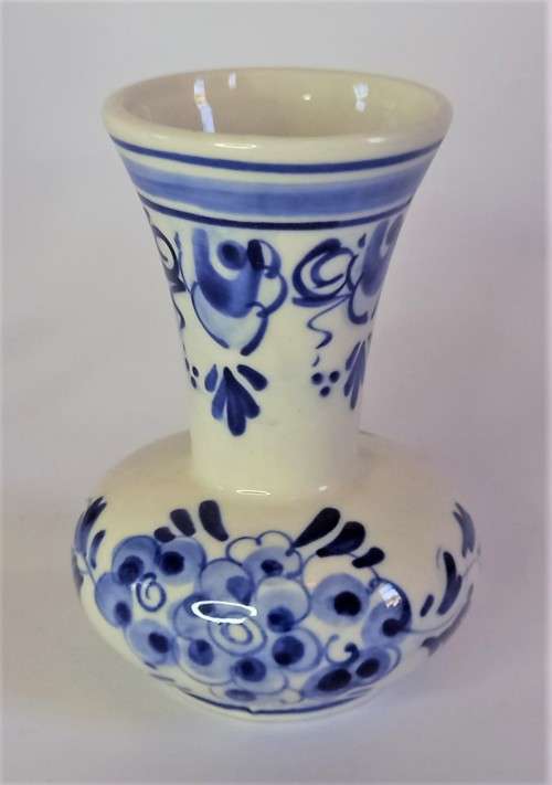Small Elesva Delft-Style Vase