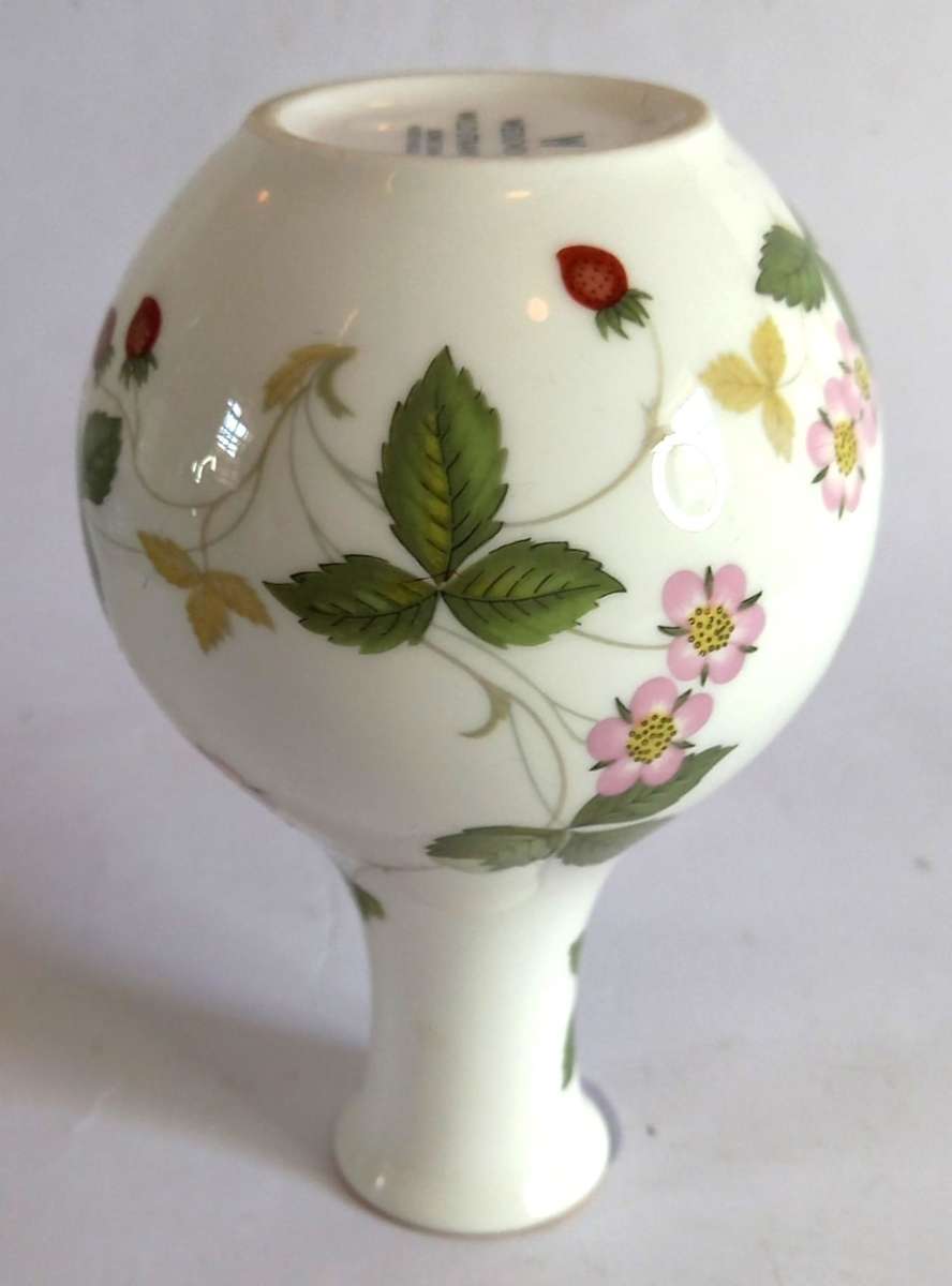 Wedgwood `Wild Strawberry` Bulbous Vase