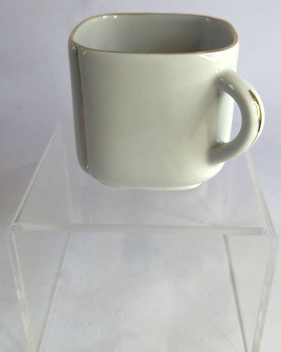 Square-Shaped Demitasse Duo