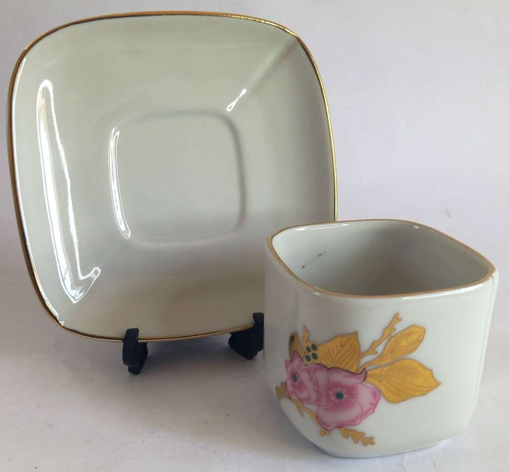 Square-Shaped Demitasse Duo