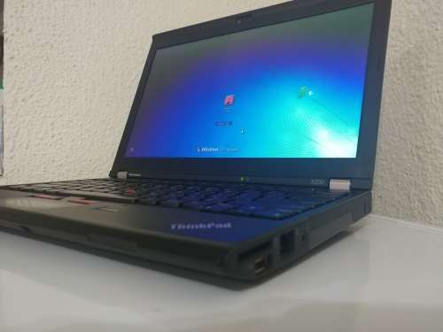 LENOVO ULTRA PORTABLE X230 3RD GEN *CORE i5* 2.60GHz, 500GB HD, 4GB RAM, WIN 10 PRO, ETC