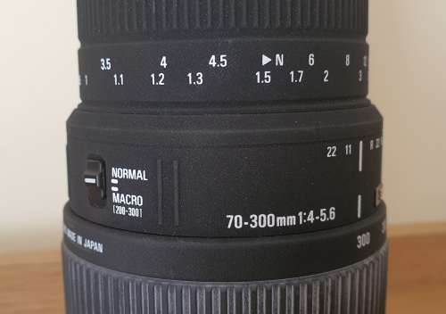 SIGMA DG LENS 700 -300mm Lens for Canon DSLR cameras