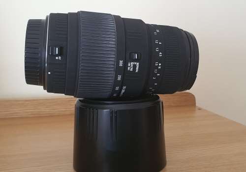 SIGMA DG LENS 700 -300mm Lens for Canon DSLR cameras