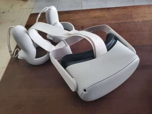 Oculus Quest 2 - Advanced All in 1 VR Headset - 128GB