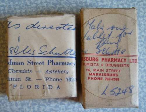 First Aid Kit AA - Antique