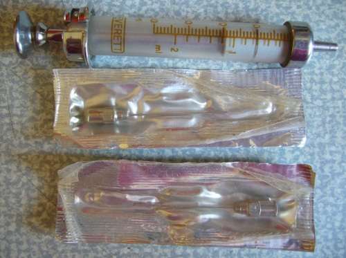 First Aid Kit AA - Antique