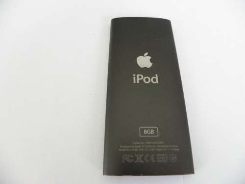 Apple ipod nano 8GB 4th generation (with Docking Station)