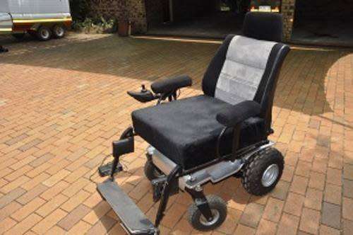 RADICAL MOBILITY GAZELLE ELECTRIC WHEELCHAIR