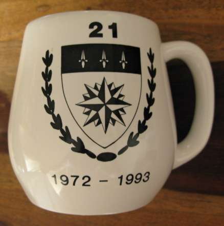 1 RECCE REGIMENT 21ST ANNIVERSARY BEER MUG.  HEIGHT 11,5cm.  VERY GOOD CONDITION WITHOUT ANY DAMAGE