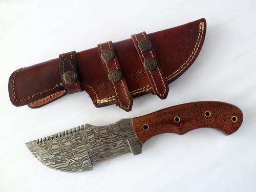 CUSTOM MADE HAND MADE DAMASCUS STEEL TRACKER KNIFE WITH LEATHER SHEATH
