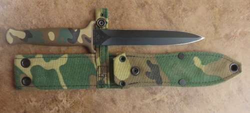 GERBER GUARDIAN 11 SERIAL NO B6239S WITH CAMOUFLAGE HANDLES & MATCHING CAMO WEBBING SCABBARD MADE IN