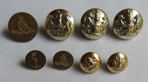 SELECTION OF 8 RHODESIAN TUNIC BUTTONS