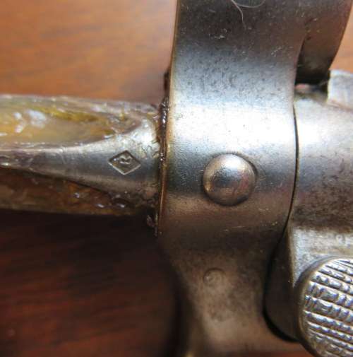 FRENCH 1886 BAYONET WITH WHITE METAL HILT,QUILLON & PRESS CATCH-OVERALL LENGTH 63,8CM-COMES WITH MET