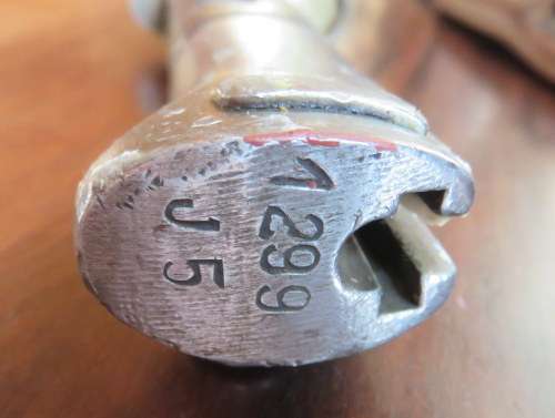 CZECH VZ 33 BAYONET FOR THE CZECH MAUSER-SERIAL NUMBER ON THE POMMEL-METAL SCABBARD WITH LEATHER FRO