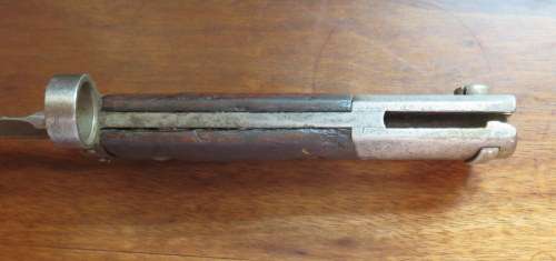 CZECH VZ 33 BAYONET FOR THE CZECH MAUSER-SERIAL NUMBER ON THE POMMEL-METAL SCABBARD WITH LEATHER FRO