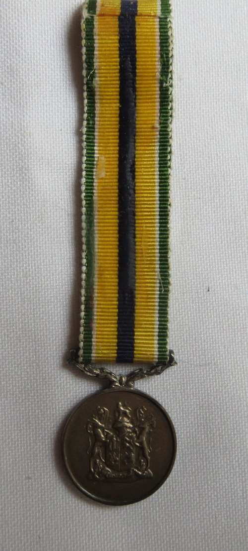 MINIATURE DE WET DECORATION