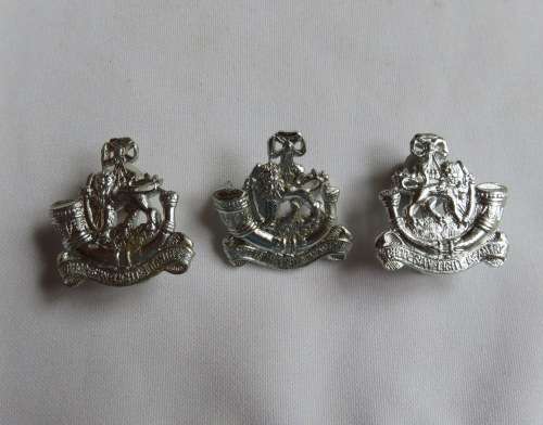 RHODESIAN LIGHT INFANTRY CAP & COLLARS-ANODISED-LUGS INTACT- 1970-1980