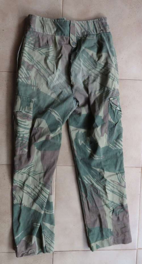 RHODESIAN CAMO TROUSERS SIZE 30-PIPE LENGTH 74CM-PLEASE TAKE NOTE THAT THIS TROUSERS IS IN USED COND