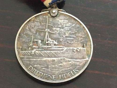 FULL SIZE ROYAL NAVY WW1 & WW2 MEDAL GROUP TO THE SAME PERSON-WW1 MEDALS NAMED TO J 80756 J.F.W. COL