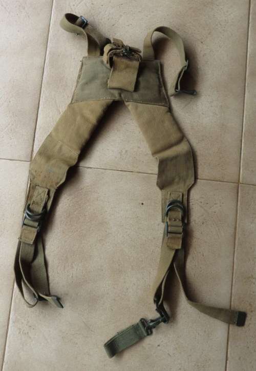 RHODESIA WEBBING-PADDED YOKE-COMPLETE WITH ALL CLIPS & RINGS