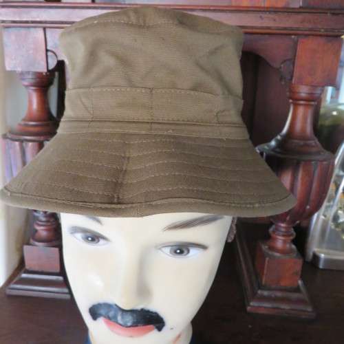 KIDS BUSH HAT SIZE 43