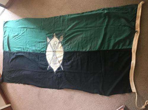 RHODESIAN AFRICAN RIFLES FLAG-EXTREMELY RARE-MAKERS LABEL-WILLIAM SMITH & GOUROCK-MEASURES 183X93 CM