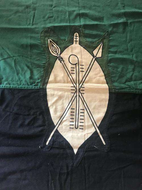 RHODESIAN AFRICAN RIFLES FLAG-EXTREMELY RARE-MAKERS LABEL-WILLIAM SMITH & GOUROCK-MEASURES 183X93 CM