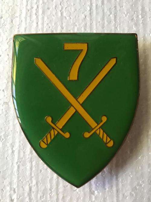 7 SA DIVISION FLASH- 3 PINS-ORIGINAL