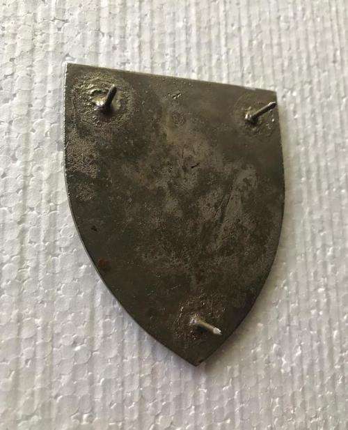 2 RECCE REGIMENT ORIGINAL FLASH-2ND TYPE- 2 PINS