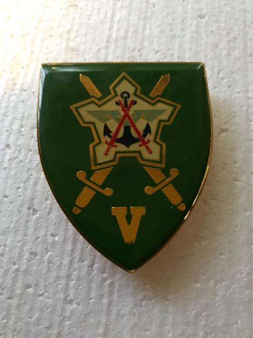 CHIEF OF STAFF LOGISTICS FLASH--GOLD TYPE- 3 PINS- ORIGINAL