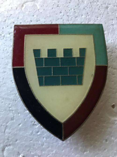 1 MILITARY TOWN MANAGEMENT FLASH- 3 PINS- ORIGINAL