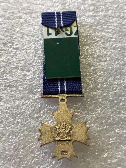 MINIATURE SOUTHERN CROSS DECORATION-925 MARKED FOR SILVER-INSTITUTED 1975