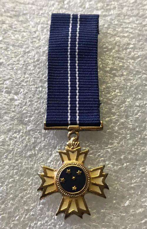 MINIATURE SOUTHERN CROSS DECORATION-925 MARKED FOR SILVER-INSTITUTED 1975