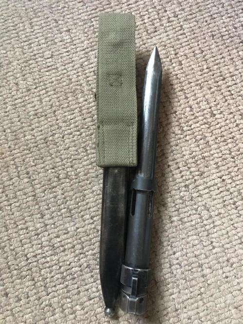 RHODESIAN FN BAYONET WITH METAL SCABBARD