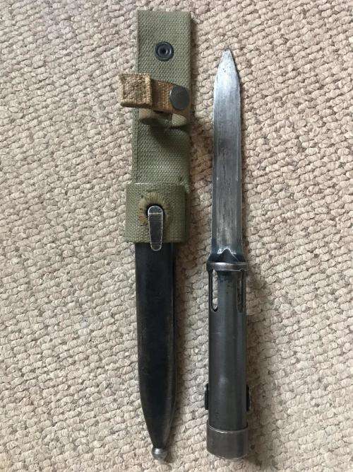 RHODESIAN FN BAYONET WITH METAL SCABBARD