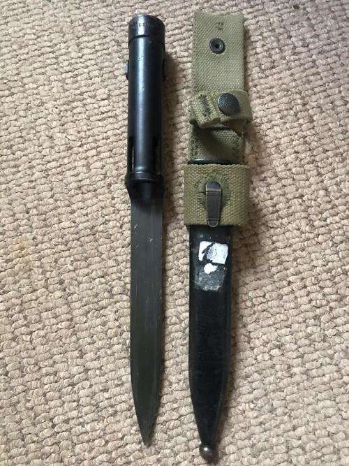 RHODESIAN FN BAYONET WITH METAL SCABBARD