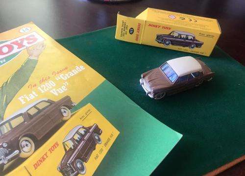 DINKY TOYS-DIE CAST MODEL FIAT 1200 GRANDE VUE-SCALE 1:43-CONDITION MINT NEW-BOXED & SOLD WITH 13 PA