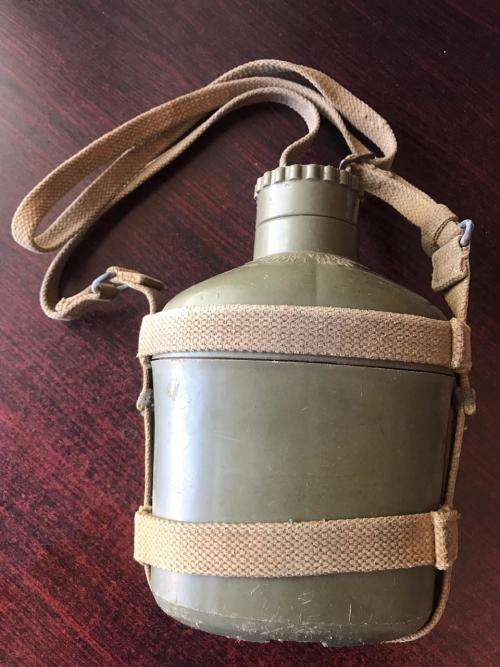 RHODESIAN WATER BOTTLE IN GOOD COMPLETE CONDITION WITH HANGER