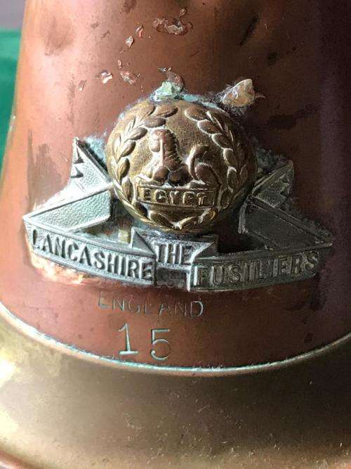 ORIGINAL HEAVY COPPER BUGLE WITH 20 FOOT LANCASHIRE FUSILIERS BADGE WORD FROM 1889
