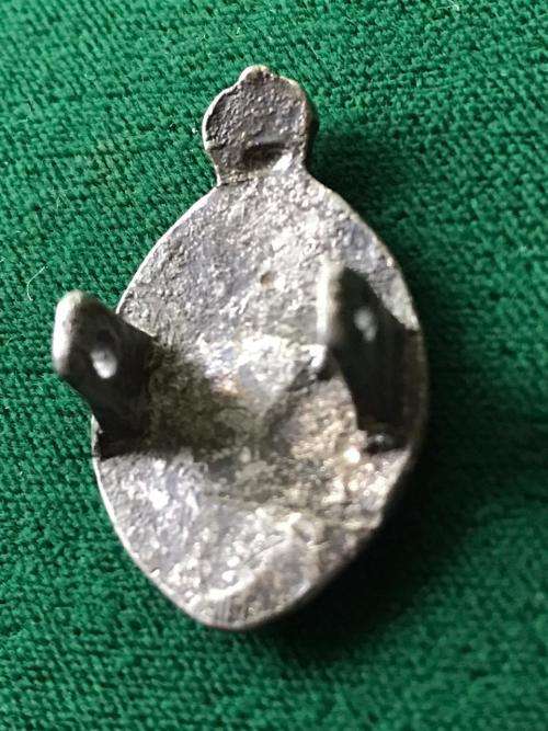 SA VETERINARY CORPS,WHITE METAL COLLAR BADGE-S TYPE-WORN 1926-1946- 2 LUGS