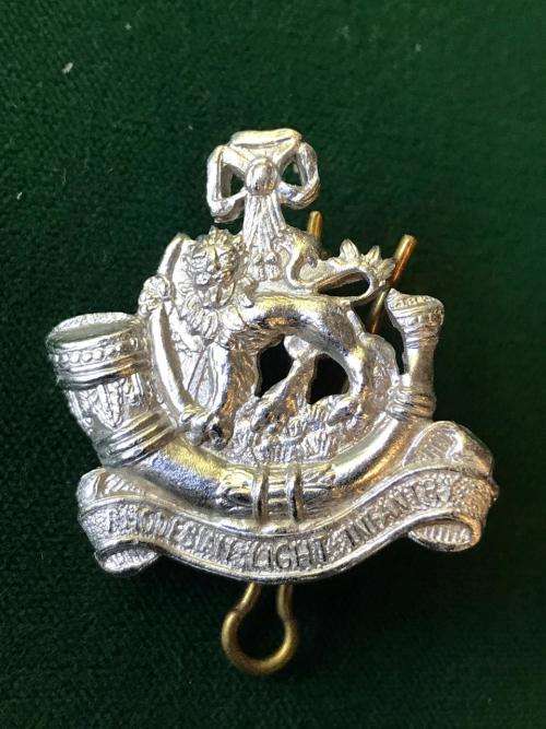 RHODESIA LIGHT INFANTRY BERET BADGE-OTHER RANKS-1970-1980- 2 LUGS