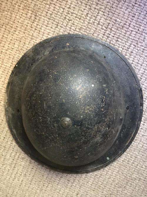 WW2 BRODIE HELMET JAGER BRAND WITH MILITARY MARKINGS & DATED 1942 ON THE INSIDE