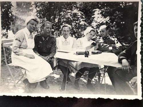 SELECTION OF GERMAN WW2 ORIGINAL PHOTOS- 6 IN TOTAL