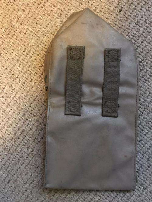 SADF BORDER WAR PERIOD,GAS MASK BAG-NYLON TYPE-MEASURES 32X 17 CM