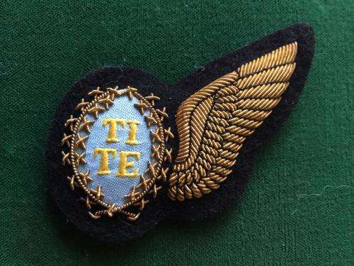 SAAF TEST ENGINEER GOLD BULLION EMBROIDERED WING