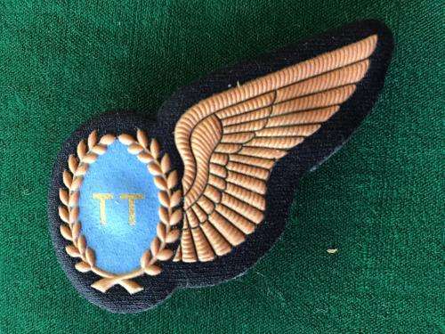 SAAF TOW TARGET OPERATOR TUPPER WING IN BRONZE- 2 PINS