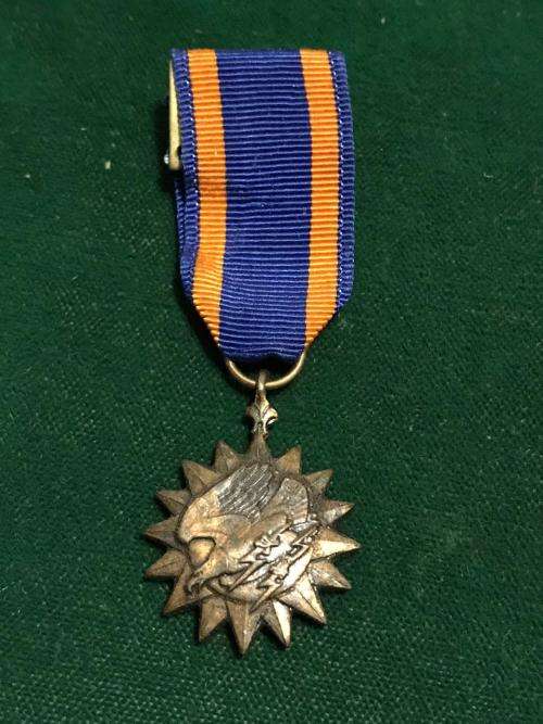 MINIATURE US AIR MEDAL
