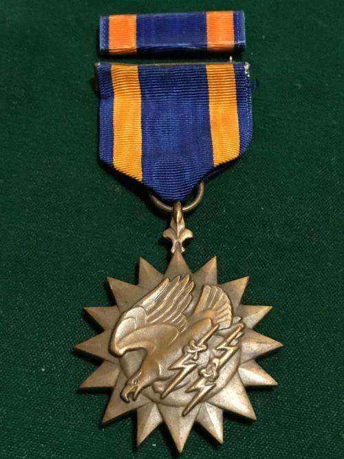 FULL SIZE US AIR MEDAL