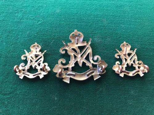 NATAL CARBINEERS BI-METAL CAP AND COLLARS-WORN 1930'S-1964-LUGS INTACT